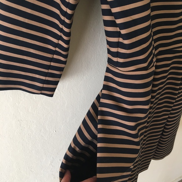 LAST DAY Gap petite striped pleated dress - Picture 5 of 5